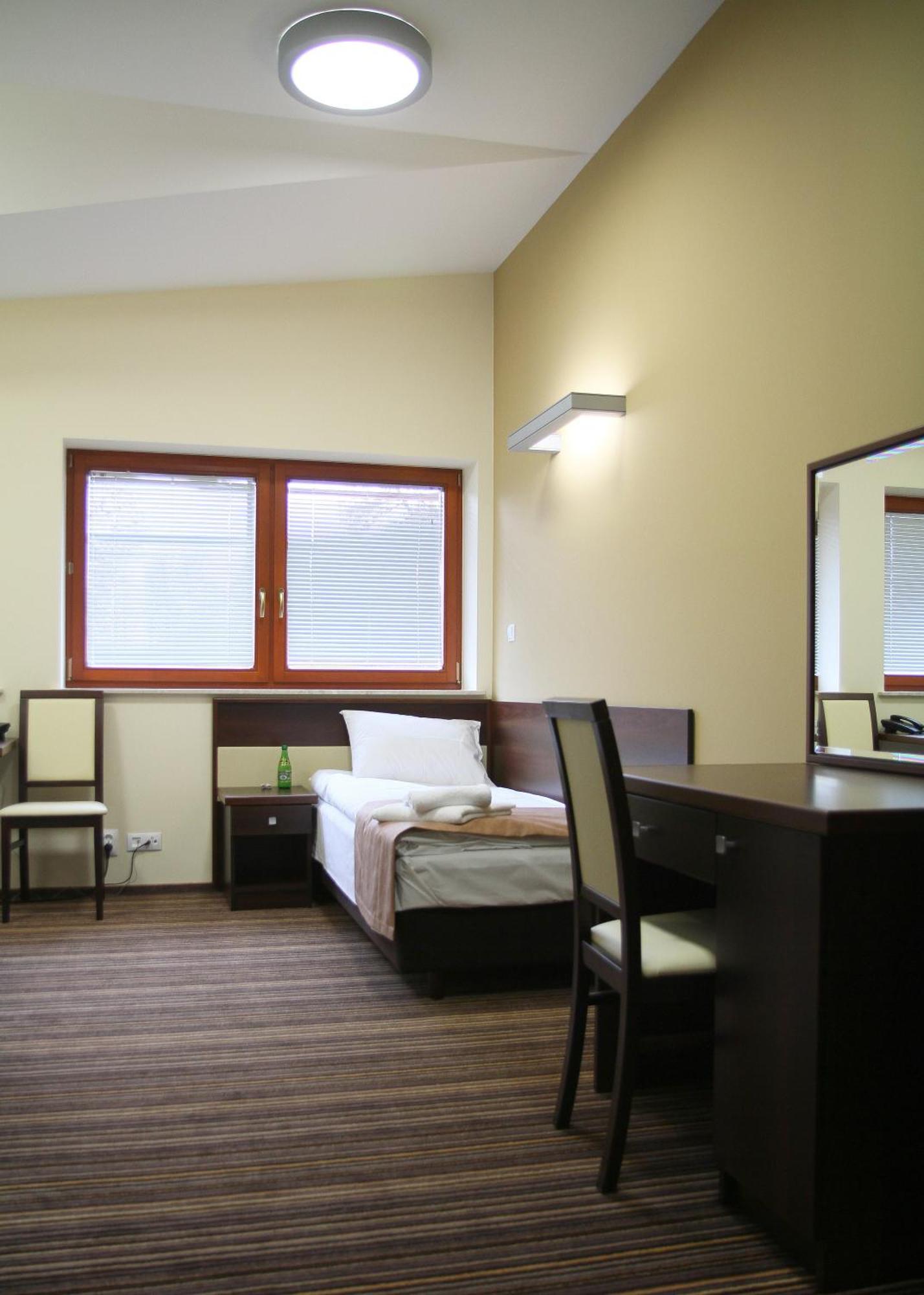 Hotel Aviator Kielce "Business Hotel Medical & Spa" Bilik gambar