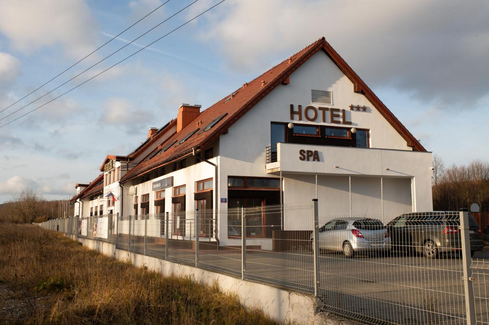 Hotel Aviator Kielce "Business Hotel Medical & Spa" Luaran gambar