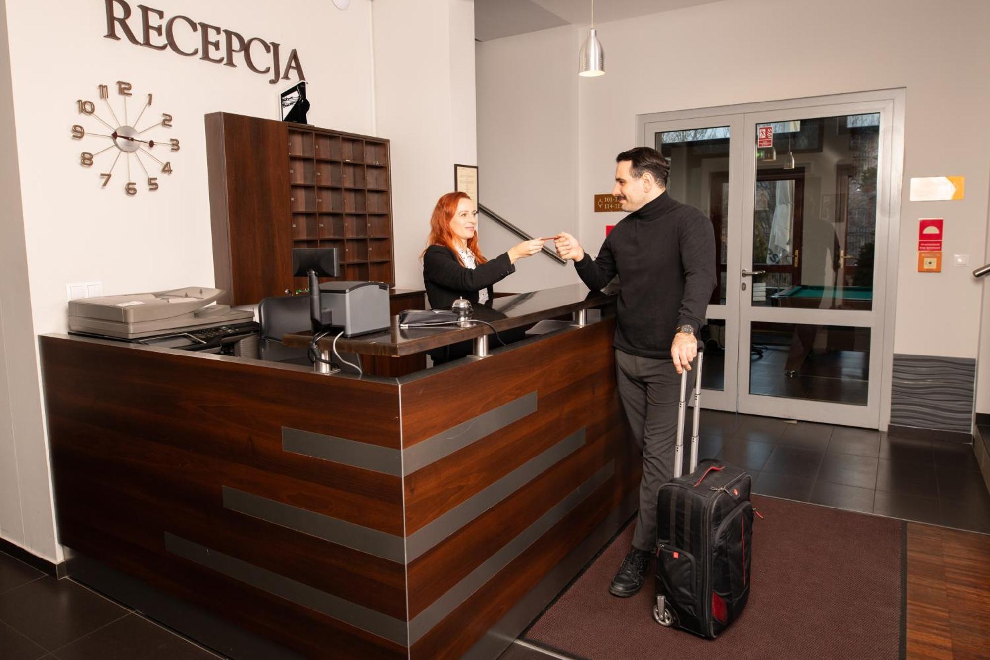 Hotel Aviator Kielce "Business Hotel Medical & Spa" Luaran gambar