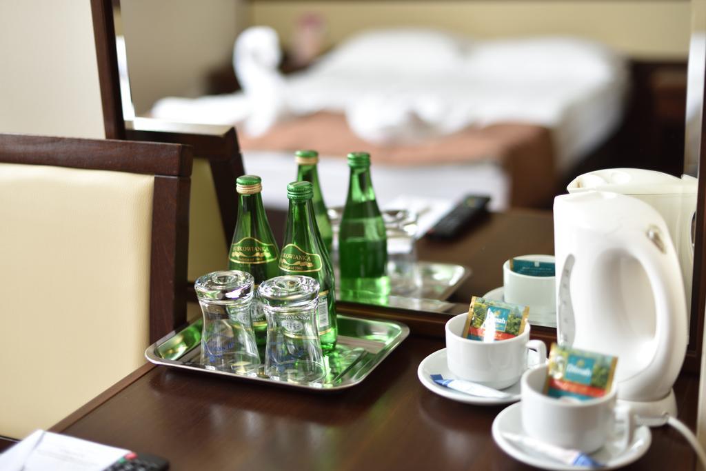 Hotel Aviator Kielce "Business Hotel Medical & Spa" Luaran gambar